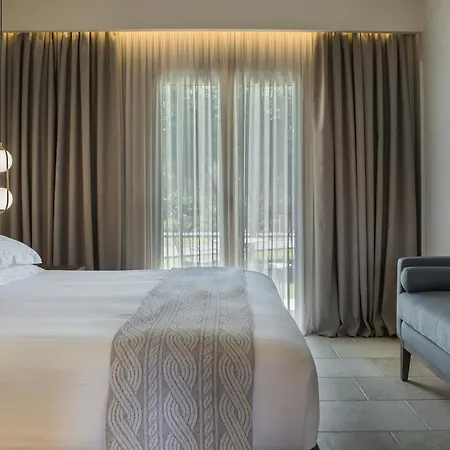 מלון Thalassa Boutique - Adults Only 4*