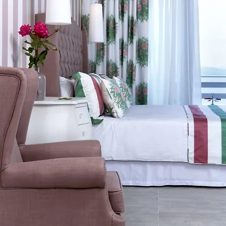 מלון Thalassa Boutique - Adults Only 4*